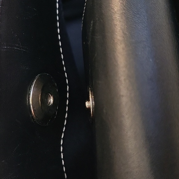 Authentic COACH mini lunch tote. - Picture 5 of 11